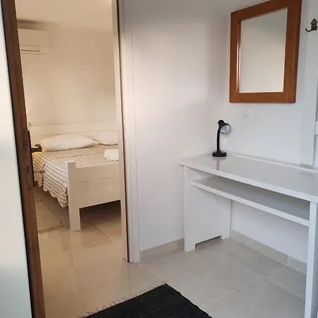 869-4 For 4 Pers In * Lumbarda